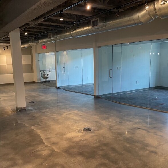 More Photos Of 444 W New England Ave, Winter Park Office For Lease