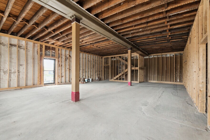 More Photos Of 800-804 W Girard Ave, Philadelphia Storefront Retail Office For Sale