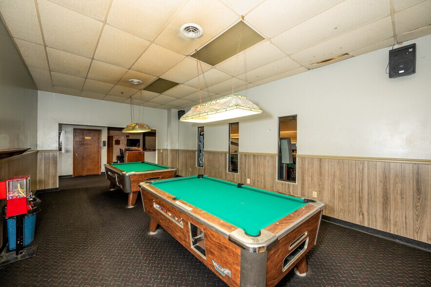 More Photos Of 1849 Gardner Ln NW, Corydon Sports And Entertainment For Sale