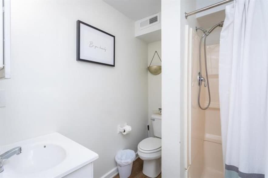 More Photos Of 600 E Main St, Waynesboro Apartments For Sale