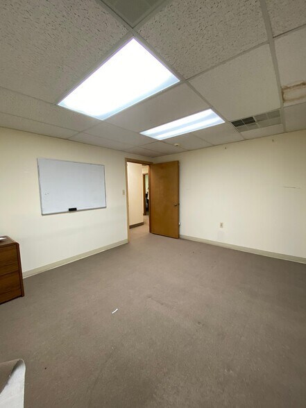 More Photos Of 4255 US Highway 9, Freehold Office For Lease