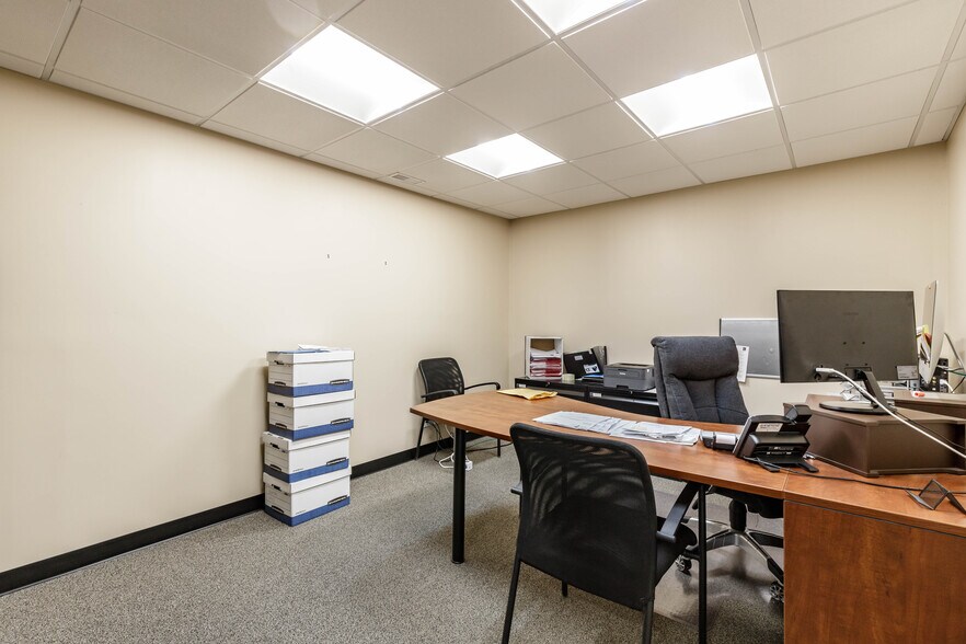 More Photos Of 4116 64 Av SE, Calgary Industrial For Sale