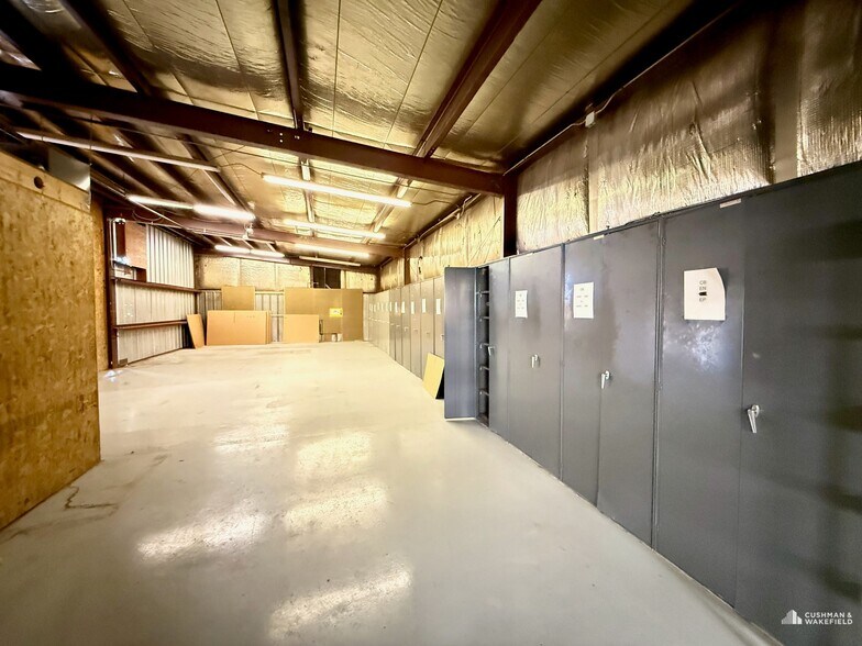 More Photos Of 1950 N Loop Ave, Casper Warehouse For Sale