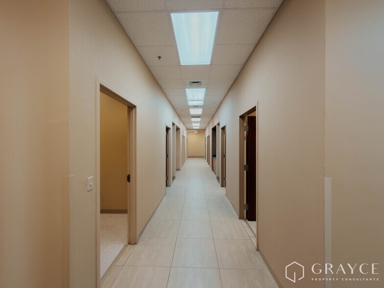 More Photos Of 4301 N Mesa St, El Paso Medical For Lease