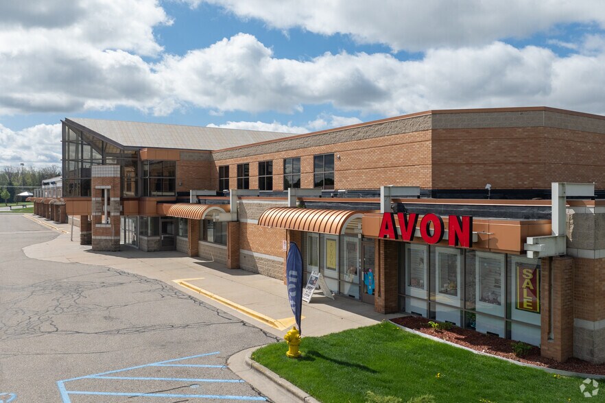 More Photos Of 5221 Cherry Ave, Hudsonville Storefront For Lease