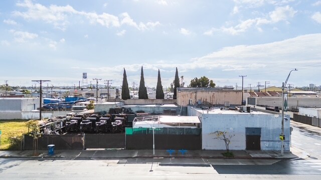 More Photos Of 1650 Santa Fe Ave, Long Beach General Retail For Sale