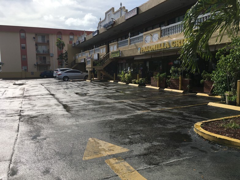 More Photos Of 6890 W Flagler St, Miami Storefront Retail Office For Lease