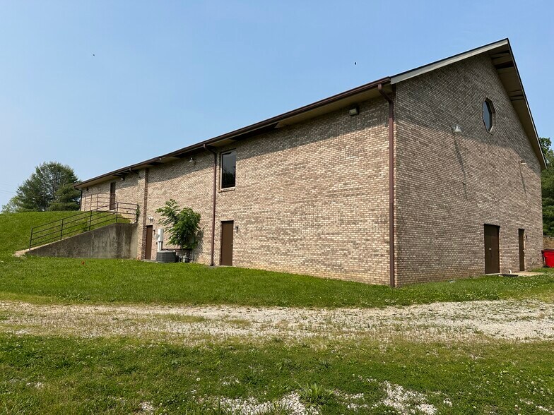 More Photos Of 3372 E Moffett Ln, Bloomington Religious Facility For Sale