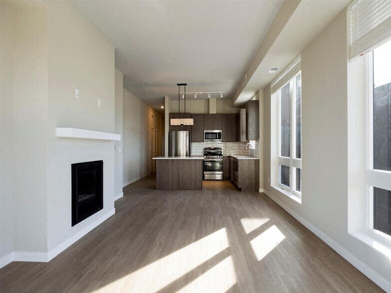 More Photos Of 10 2nd St SE, Minneapolis Apartments For Lease