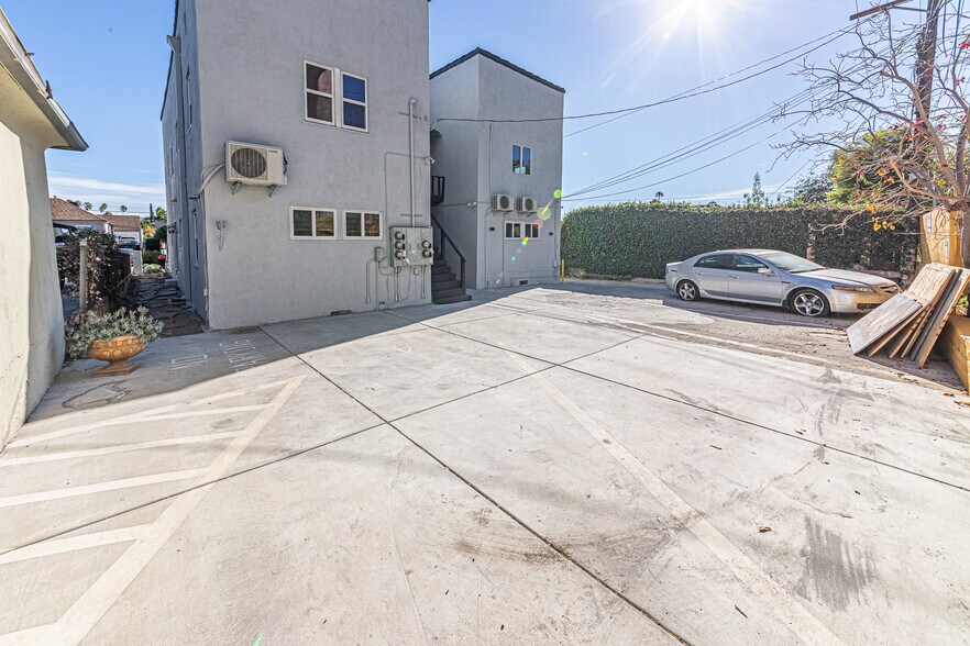 More Photos Of 801 N Alexandria Ave, Los Angeles Apartments For Sale