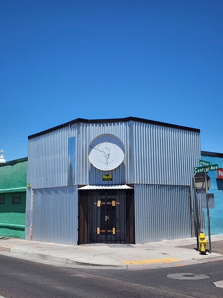 More Photos Of 5913-5915 Central Ave NE, Albuquerque Storefront For Lease