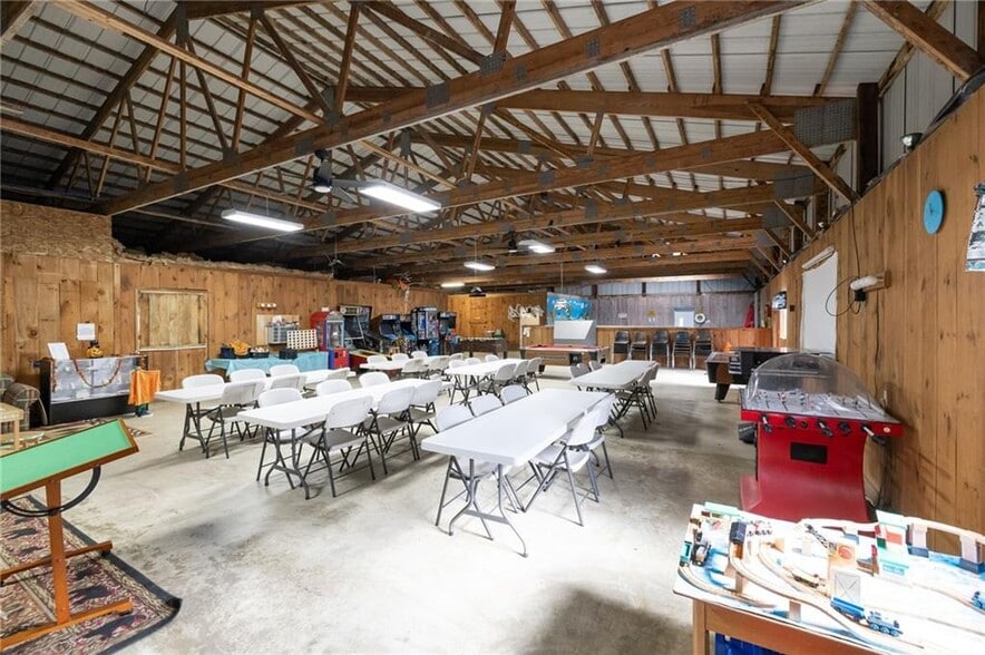 More Photos Of 7632 Centerville Rd, Houghton Trailer Camper Park For Sale