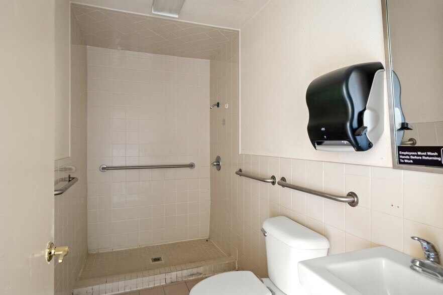 More Photos Of 5314 Blanco Ave, El Paso Office Residential For Sale