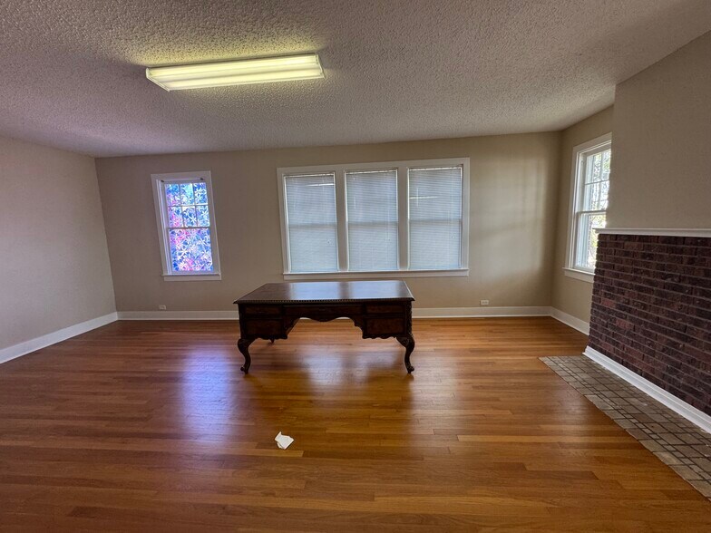 More Photos Of 436 S Fannin Ave, Tyler Office Residential For Sale