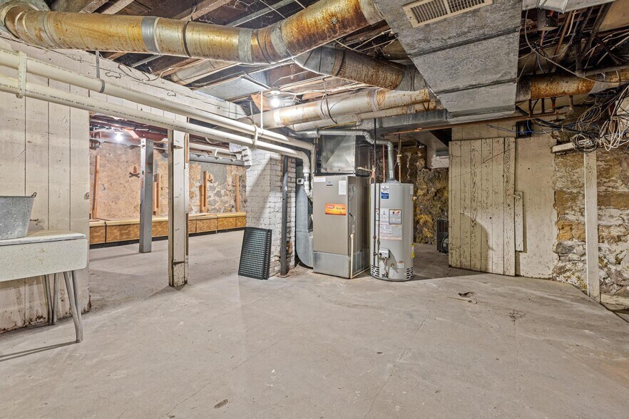 More Photos Of 227 S Arch Ave, New Richmond Office For Sale