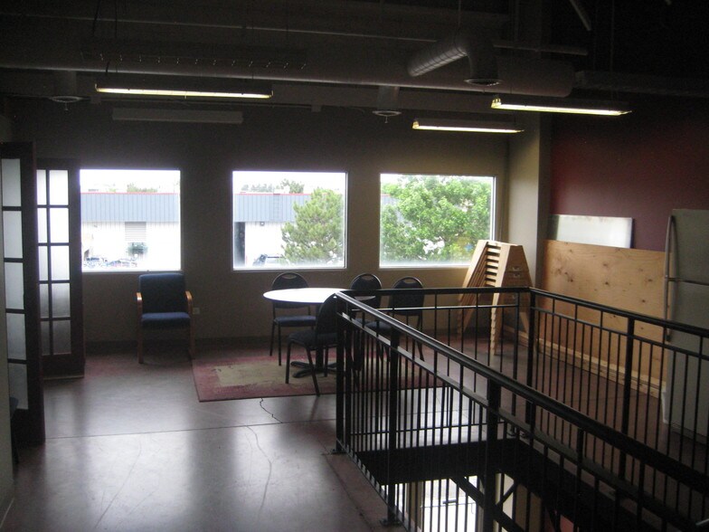 More Photos Of 15334 E Hinsdale Cir, Centennial Light Manufacturing For Lease