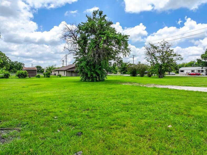 Primary Photo Of 604 E Broad St, Forney Office Residential For Sale