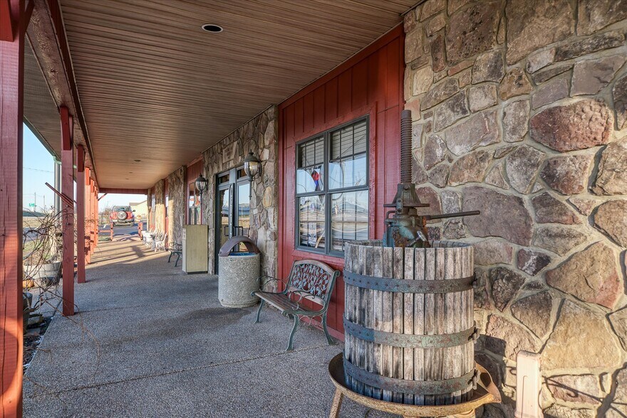 More Photos Of 78 Chestnut Hill Rd, Crossville Freestanding For Sale