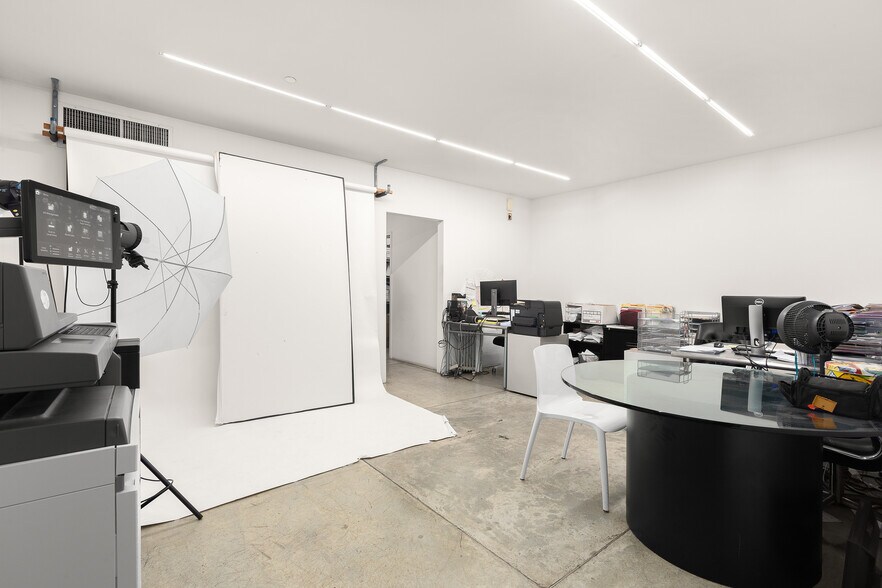 More Photos Of 354 Broadway, New York Office Residential For Sale