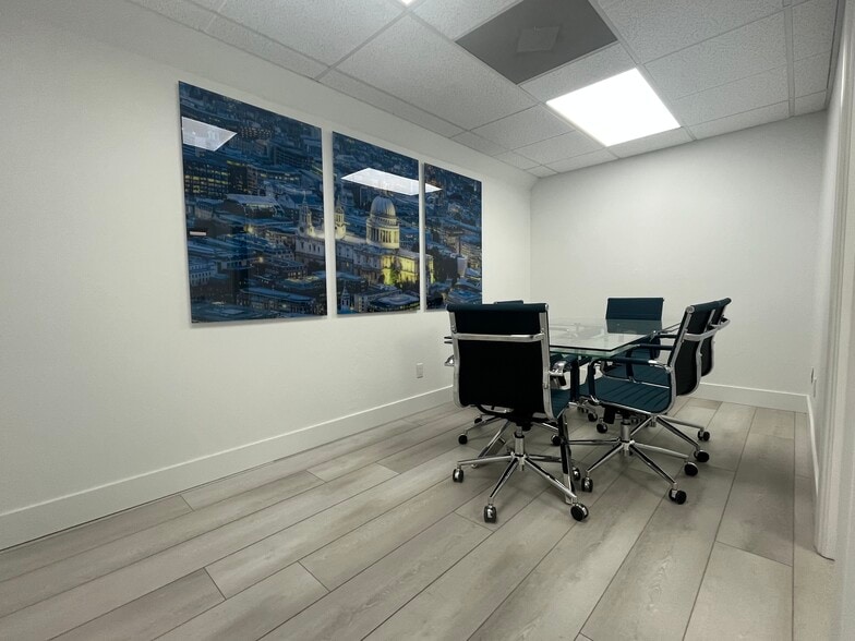 More Photos Of 5047-5069 Tamiami Trl E, Naples Unknown For Lease