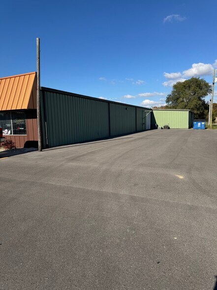 More Photos Of 3400 US Highway 30, Warsaw General Retail For Lease