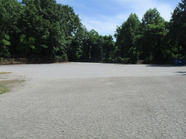More Photos Of 91 New Leicester Hwy, Asheville Flex For Sale