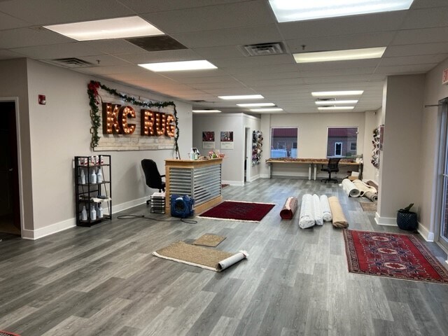 More Photos Of 19313-19363 W 151st Ter, Olathe Warehouse For Lease