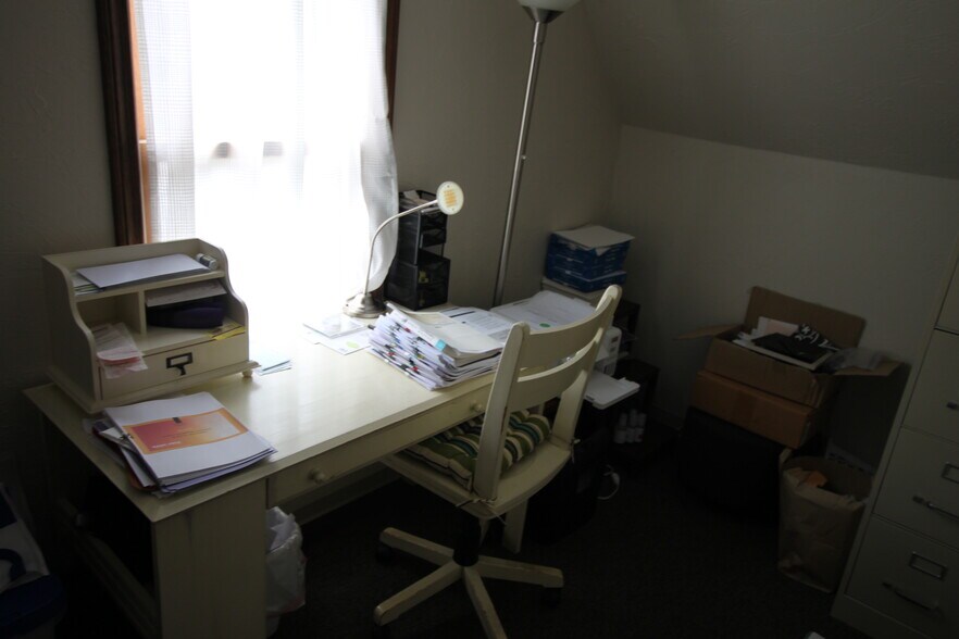 More Photos Of 300 W Main St, Northborough Unknown For Sale