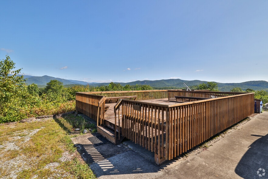 More Photos Of 1 Pari Dr, Rosman Specialty For Sale