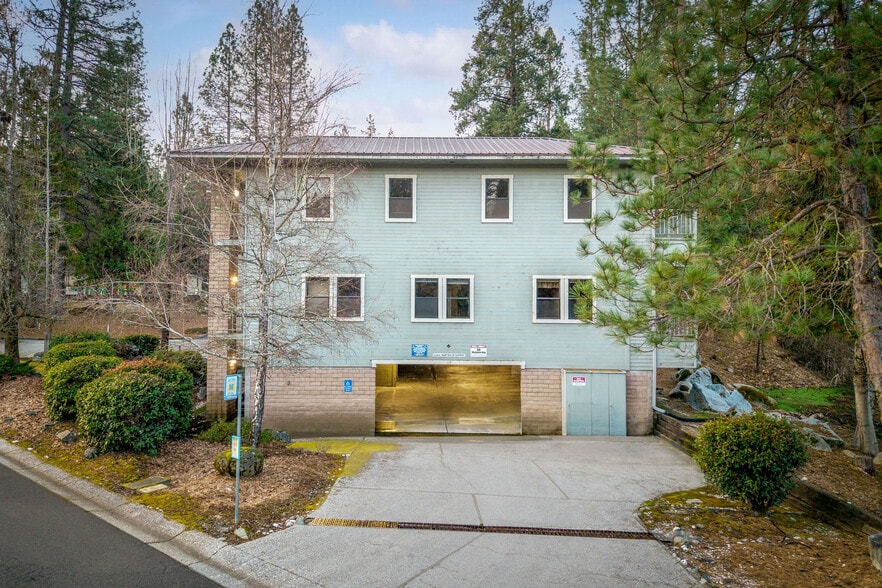More Photos Of 117 New Mohawk Rd, Nevada City Office For Sale
