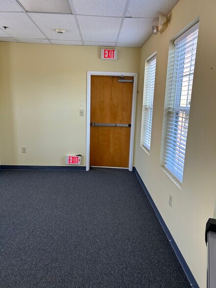 More Photos Of 555 2nd Ave, Collegeville Medical For Lease