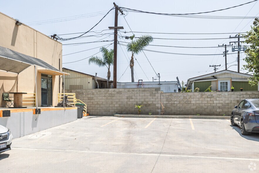More Photos Of 1429 W 130th St, Gardena Warehouse For Lease