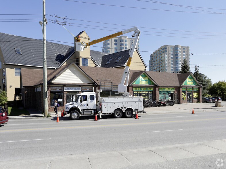 More Photos Of 29-31 Bradford St, Barrie Freestanding For Sale