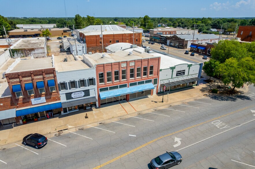 More Photos Of 815 S Main St, Stillwater Storefront Retail Office For Sale