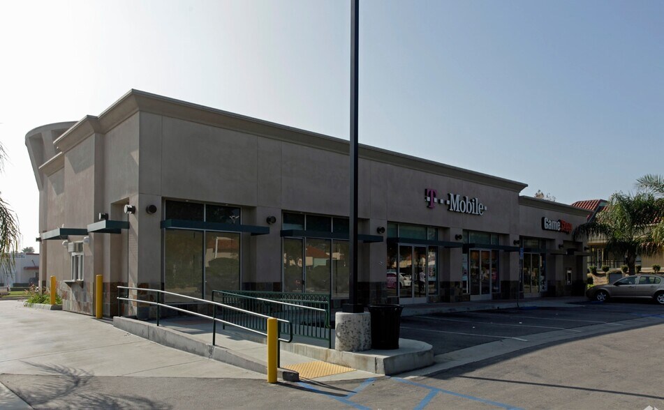 More Photos Of 120 W Baseline Ave, Rialto Freestanding For Lease