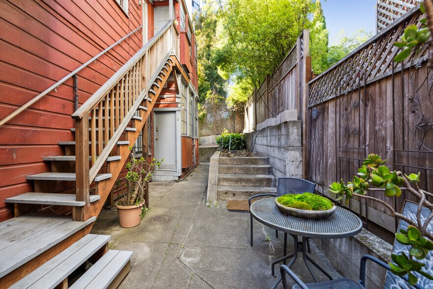 More Photos Of 2332-2334 California Street, San Francisco Apartments For Sale
