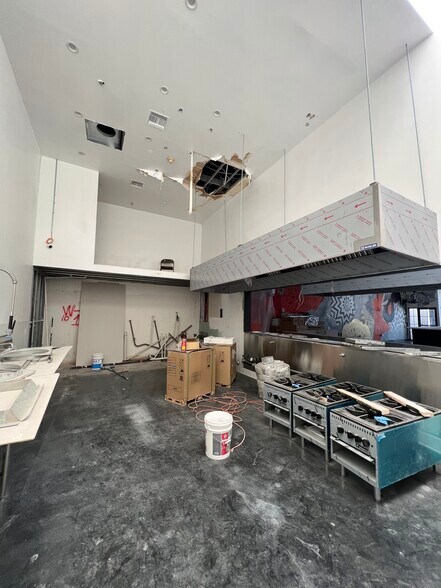 More Photos Of 13002-13006 Philadelphia St, Whittier Office For Lease