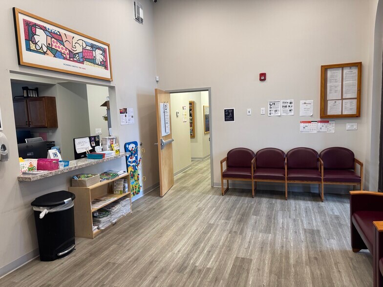 More Photos Of 127 Canvass St, Cohoes Storefront Retail Office For Lease