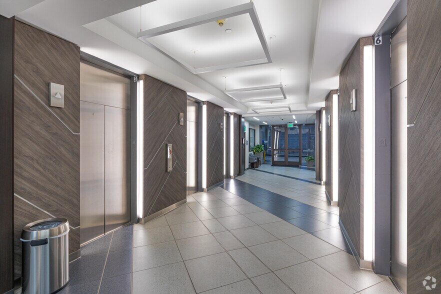 More Photos Of 1315 St Joseph Pky, Houston Office For Sale