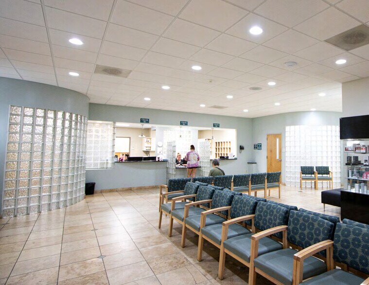 More Photos Of 1706 St Julian Pl, Columbia Medical For Sale