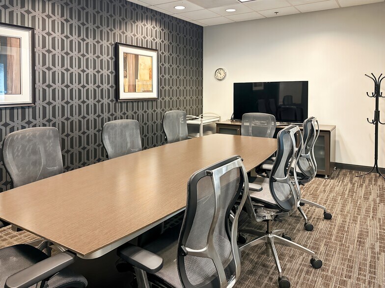 More Photos Of 10320 Little Patuxent Pky, Columbia Coworking Space