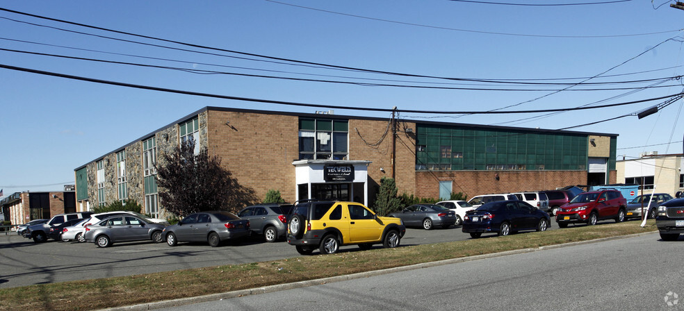 Primary Photo Of 180 Central Ave, Farmingdale Service For Lease