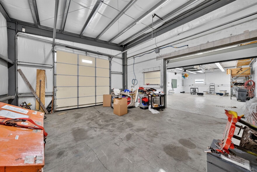 More Photos Of 234 O'Neil Blvd, Attleboro Manufacturing For Sale