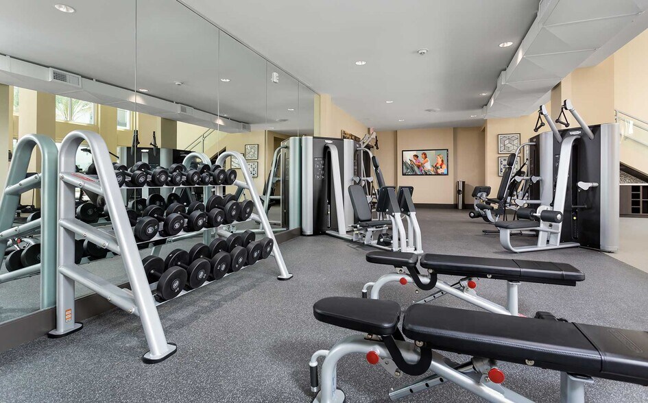 More Photos Of 7400 Center Ave, Huntington Beach Apartments For Lease