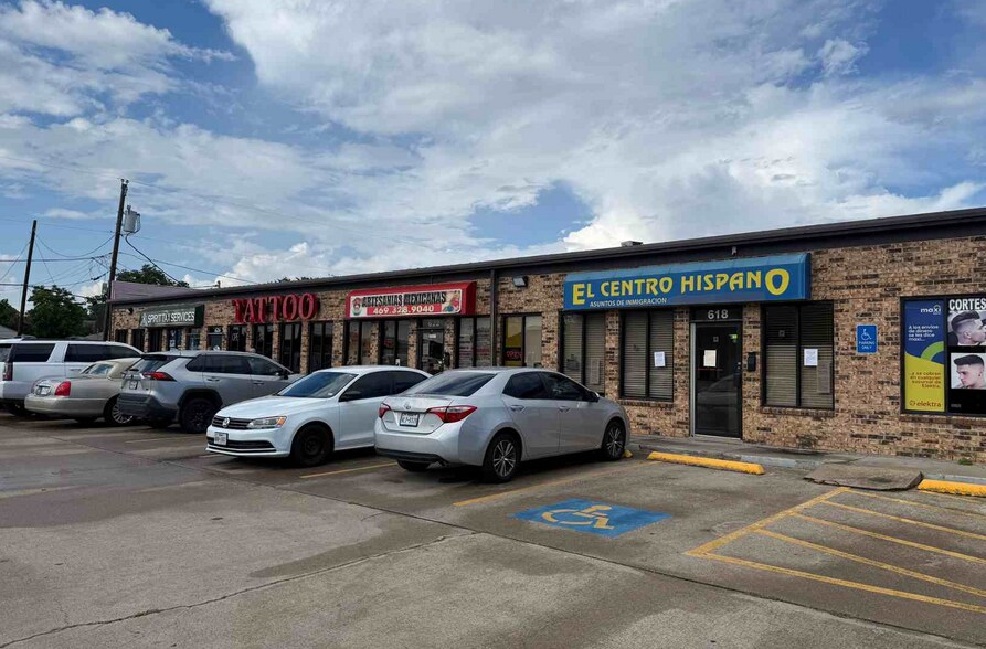 Primary Photo Of 614-626 N Britain Rd, Irving Unknown For Lease