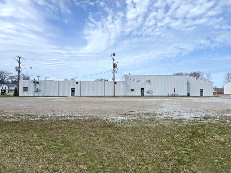 More Photos Of 2505 Avonia Rd, Fairview Industrial For Sale