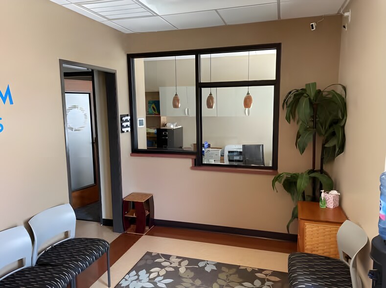 More Photos Of 901 Cypress Creek Rd, Cedar Park Medical For Sale