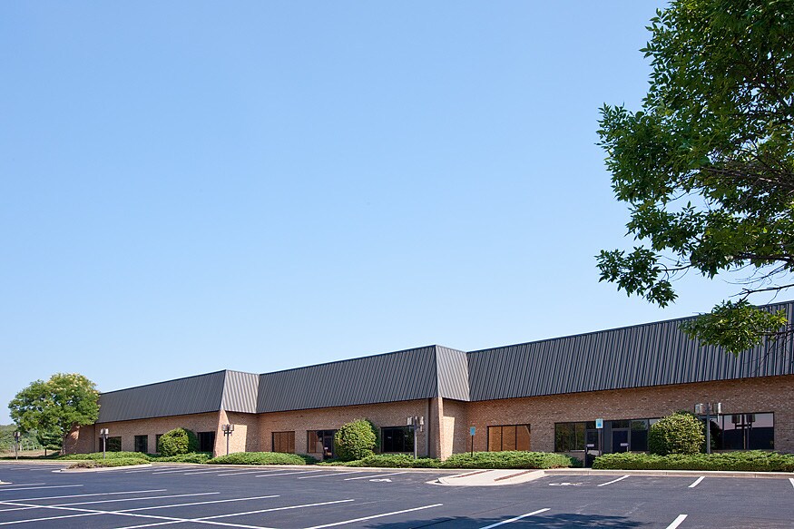 More Photos Of 2601 N Rolling Rd, Windsor Mill Unknown For Lease