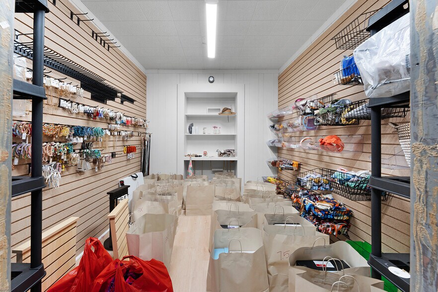 More Photos Of 110-112 S Bois D'arc St, Forney Storefront Retail Office For Sale