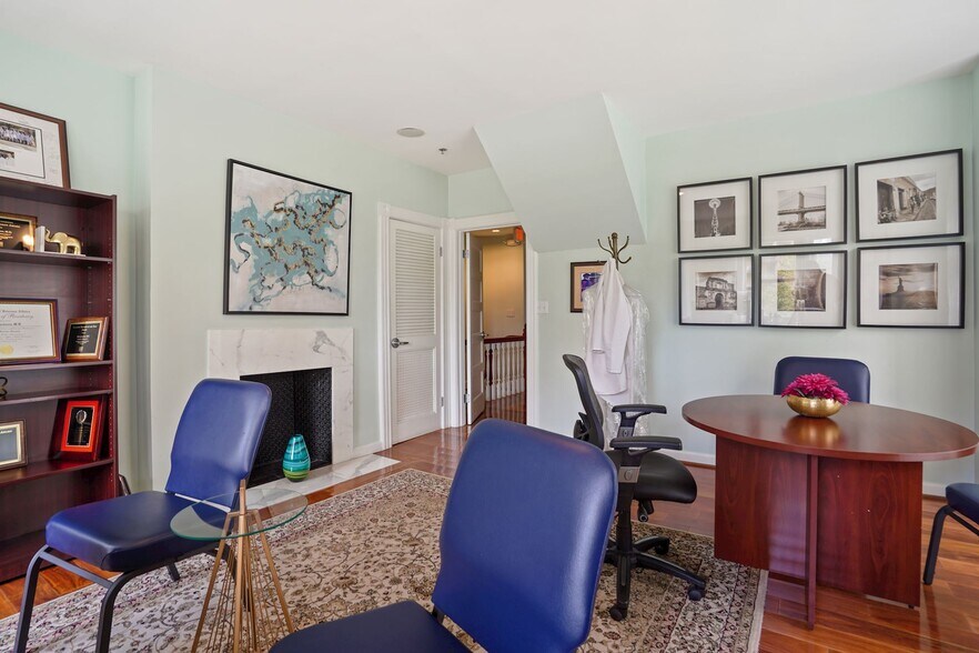 More Photos Of 1011 New Hampshire Ave NW, Washington Office For Sale